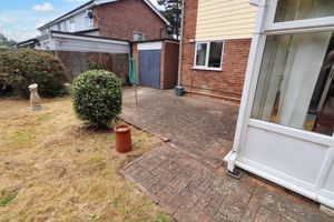 UPPER PARK ROAD- click for photo gallery